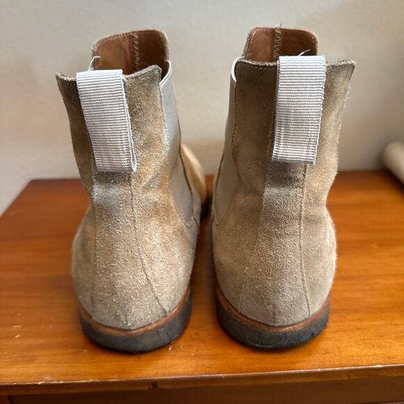 Common Projects Suede Chelsea Boots in Sand Size 42/ US 9 - Picture 4 of 16